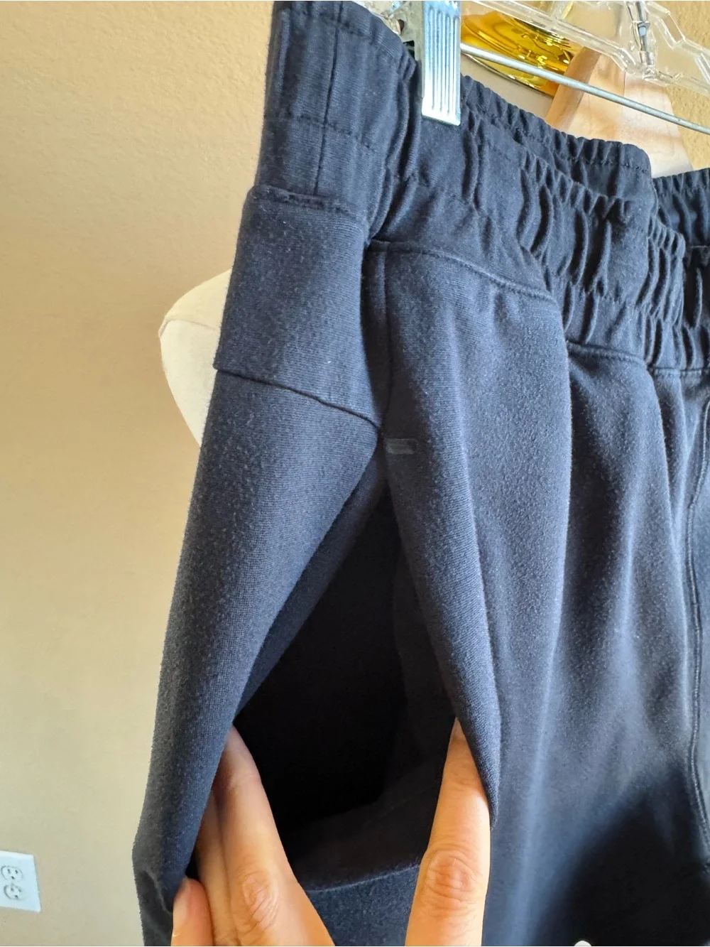 Nike Joggers Sportswear Tech Pack Knit Sweatpants - Mens 2XL Black.